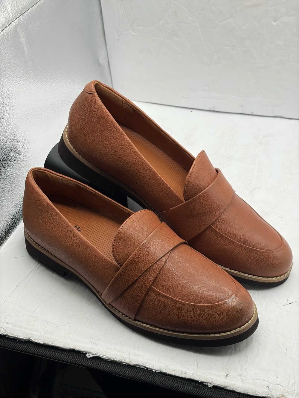 SoftWalk Women's Walsh Loafer Cognac/Tan Size 12
